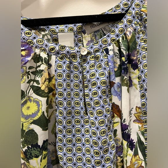 Blue & White Floral Patterned Blouse - Picture 2 of 6